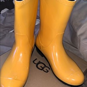 Ugg rain boot